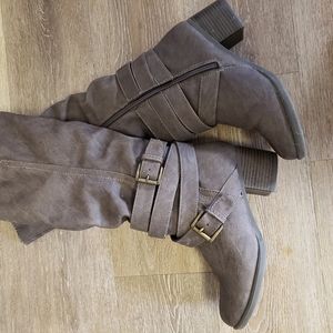 Womens heeled boots